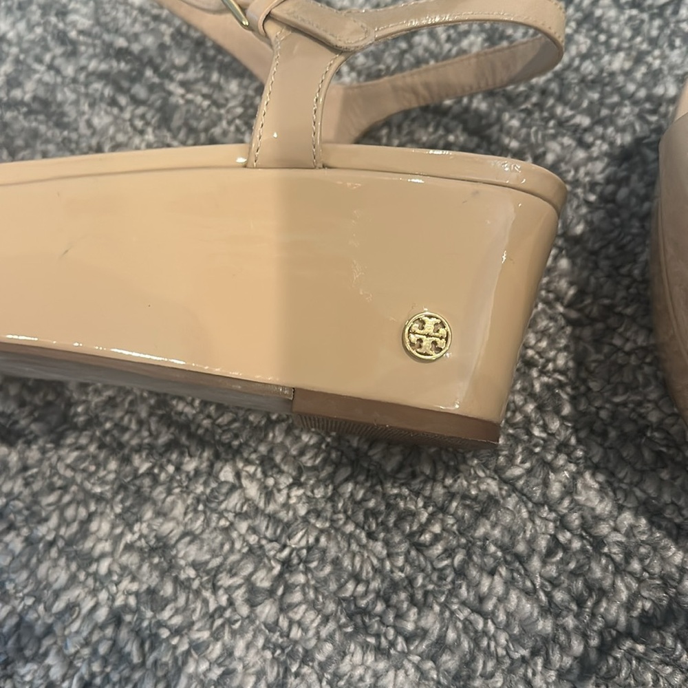 Tory Burch Abena Wedge Flatform Patent Flatform Sz 7.5 - Picture 9 of 12